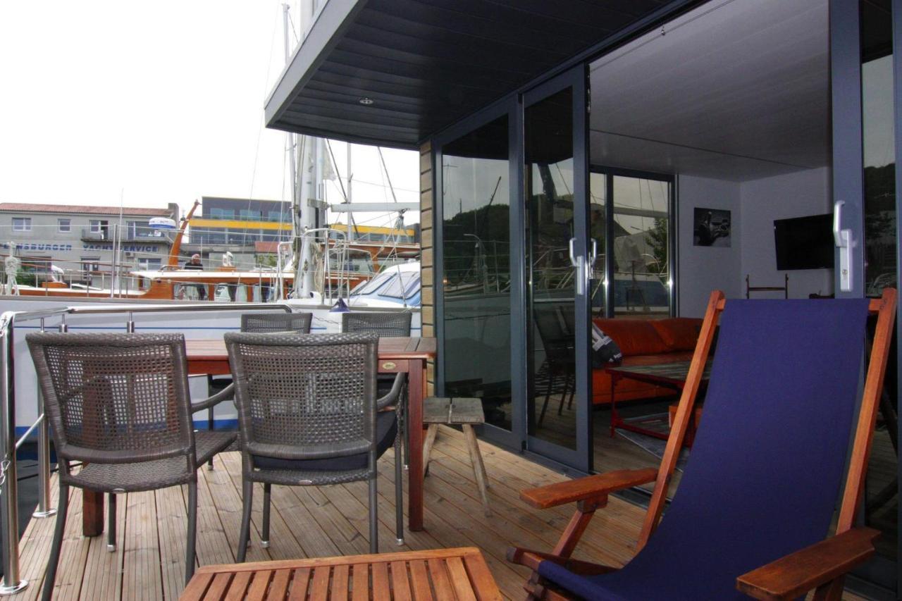 Hotel Hausboot Lina In Flensburg Exteriér fotografie