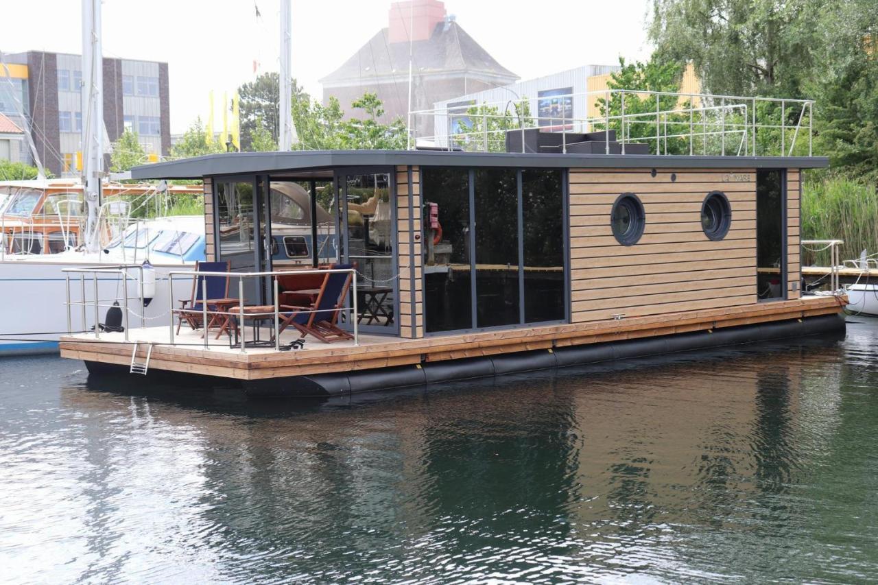 Hotel Hausboot Lina In Flensburg Exteriér fotografie
